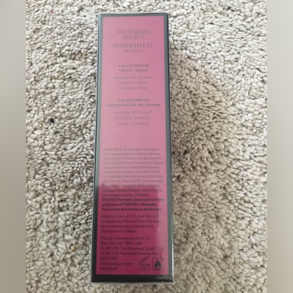 Victoria's Secret Bombshell Passion Travel Fragrance NWT - Picture 2 of 7